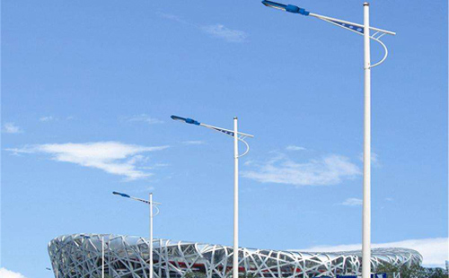 城关LED路灯怎么选？众城照明解析高效节能新趋势